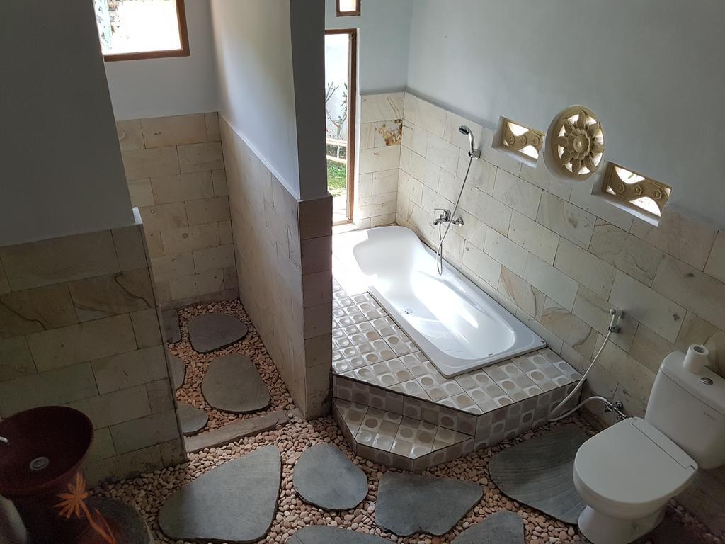 Villa Bale Seni Mataram Buitenkant foto