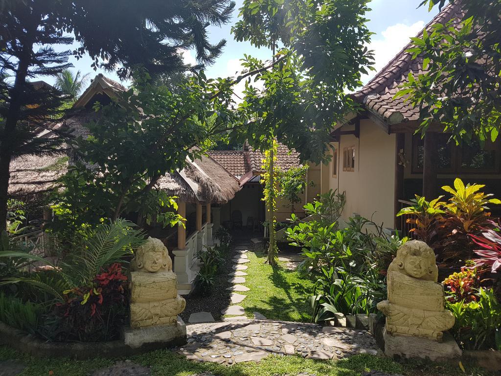 Villa Bale Seni Mataram Buitenkant foto
