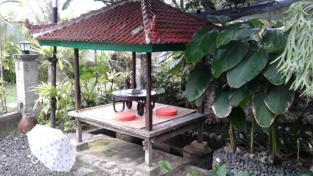 Villa Bale Seni Mataram Buitenkant foto